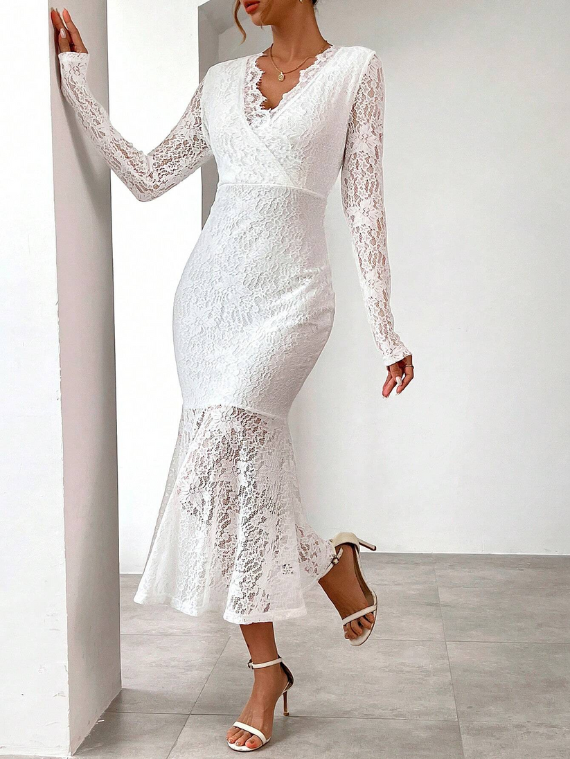 Rochie sexy din dantelă cu decolteu în V