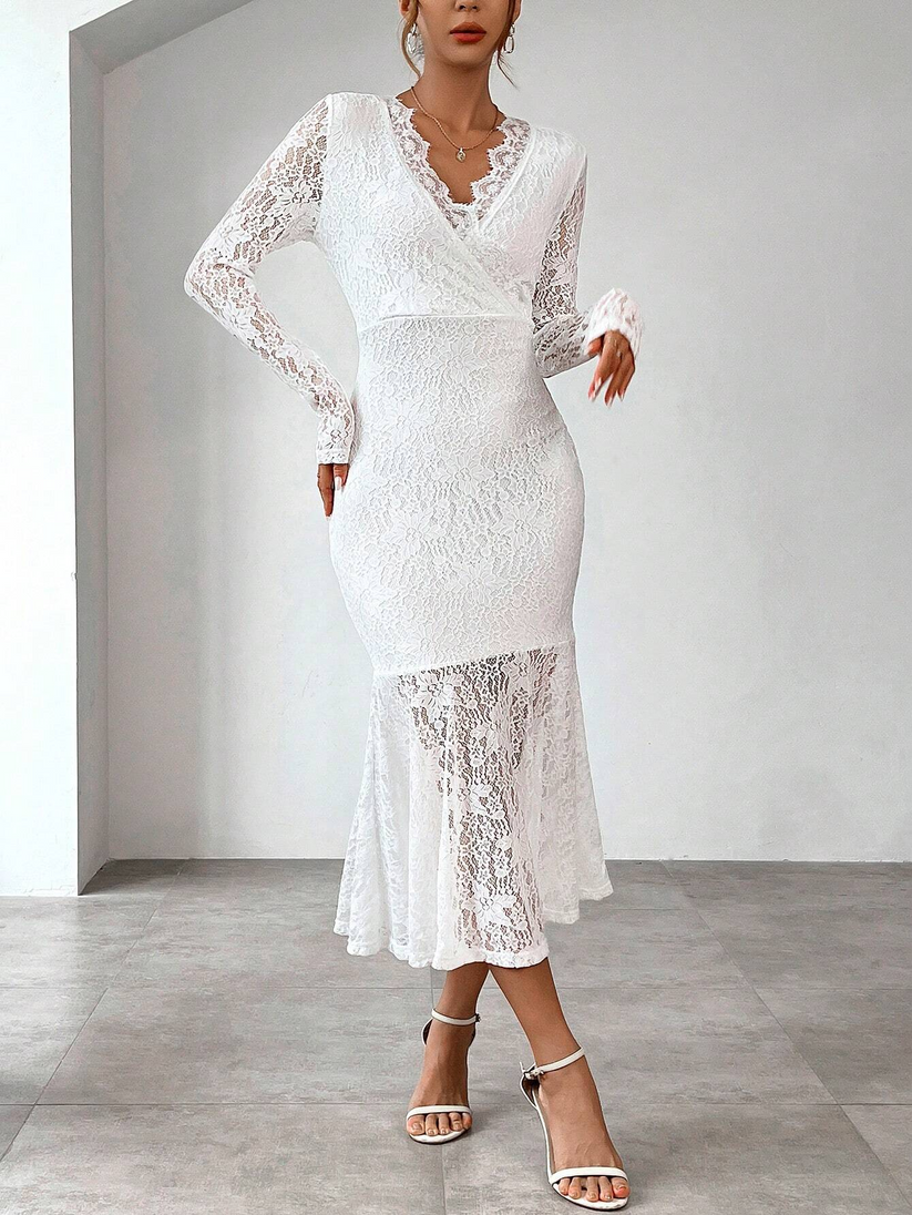 Rochie sexy din dantelă cu decolteu în V