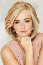 Încarcă imaginea în vizualizatorul Galerie, Perucă bob cu păr scurt elegant
