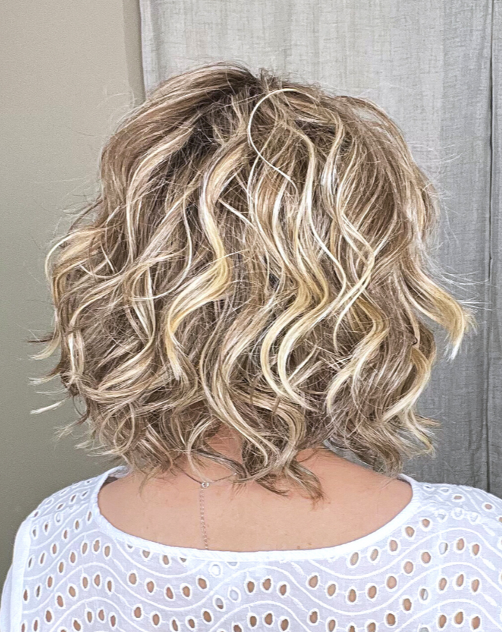 Perucă permanentă super temperament wave